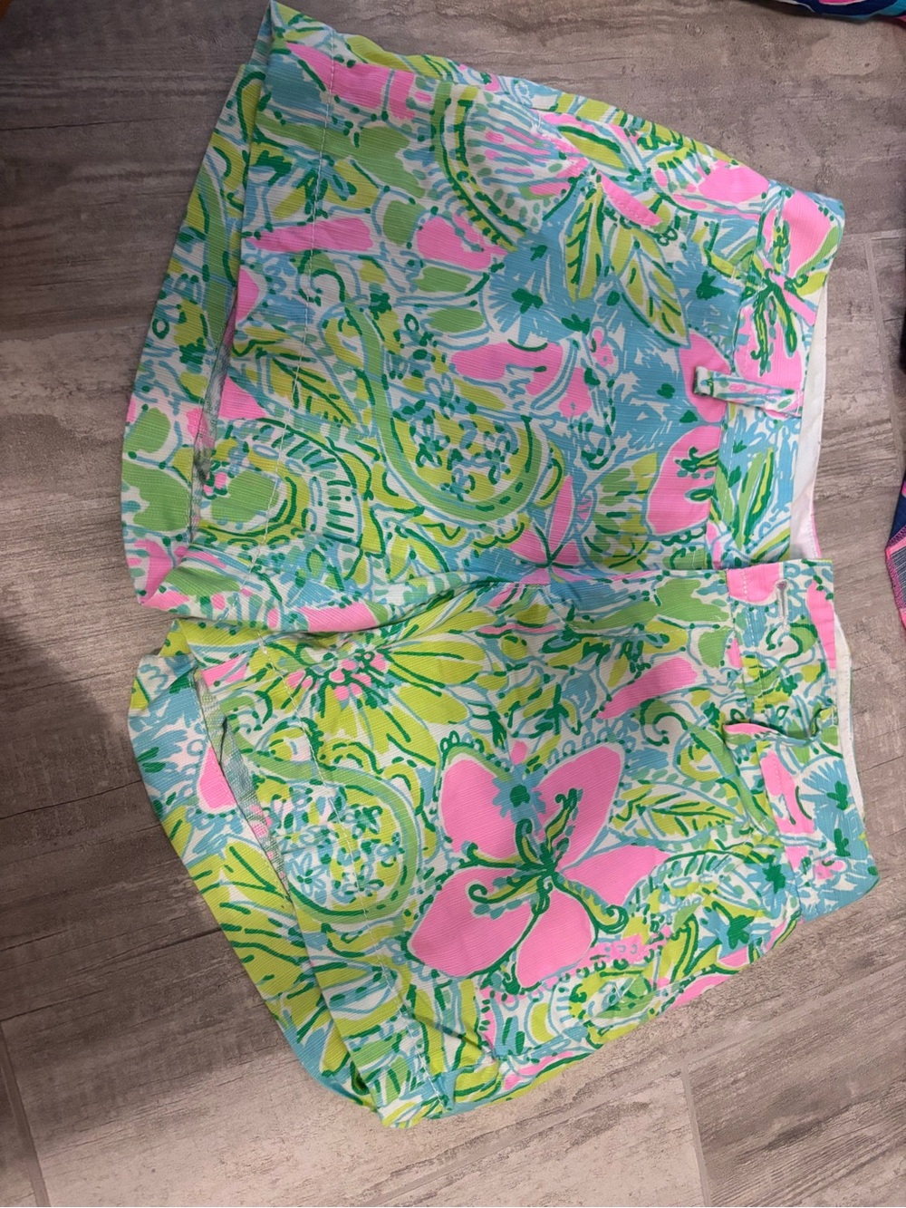 Lilly Pulitzer shorts size 2